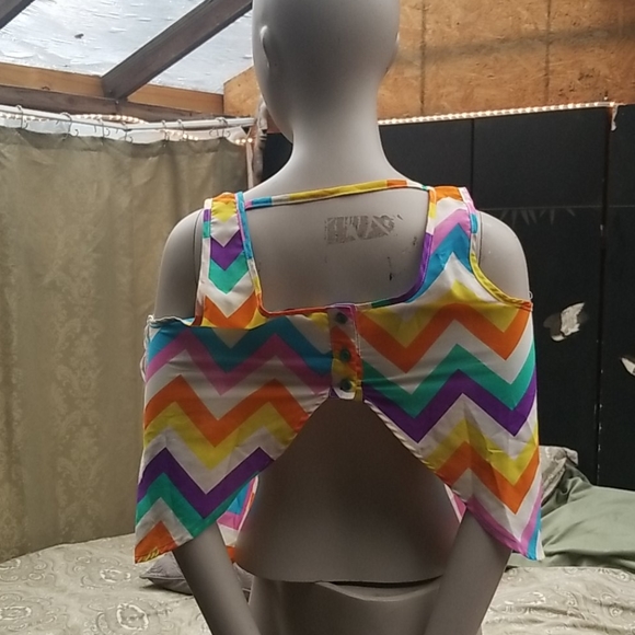 Top - Picture 6 of 9